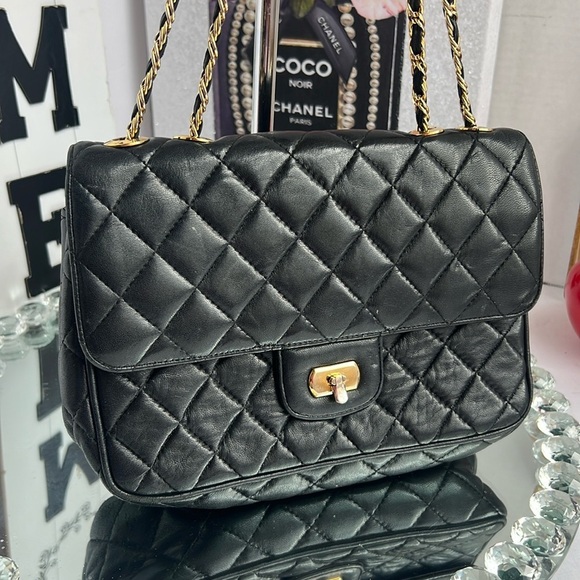 Crouch & Fitzerald Handbags - CROUCH & FITZGERALD vintage quilted Lambskin leather black gold chain crossbody